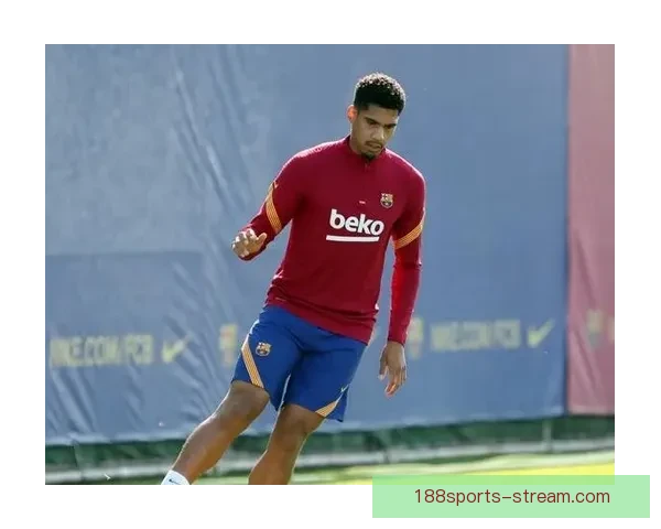 阿劳霍因股二头肌不适被换下 赛后伤情令人担忧